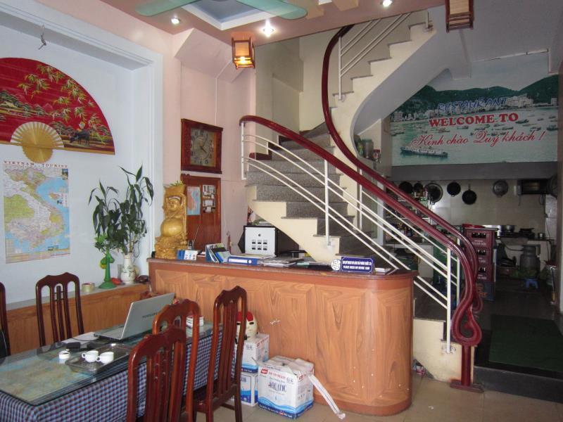 Duc Tuan Hotel Хайфонг Екстериор снимка
